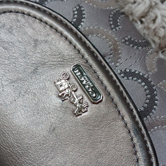 Coach wallet - Picture 2 of 16